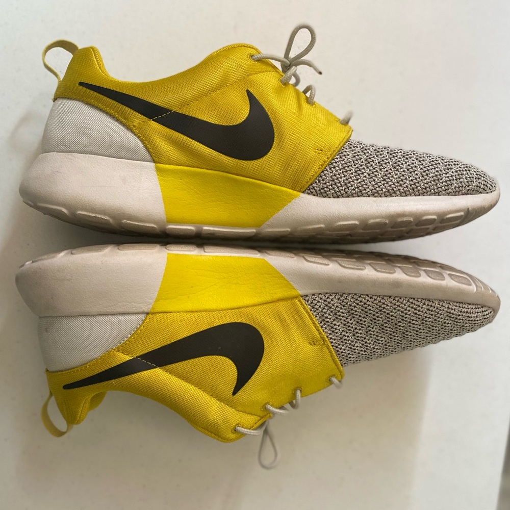 Men’s Nike Roshe